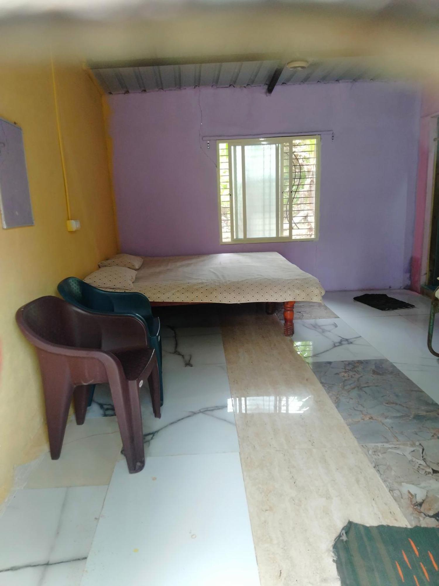 Goldengarden Cottages Hampi Room photo